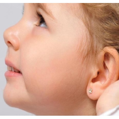 Przekłuwanie uszu dla dzieci